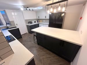 Photo 19- click for photo gallery